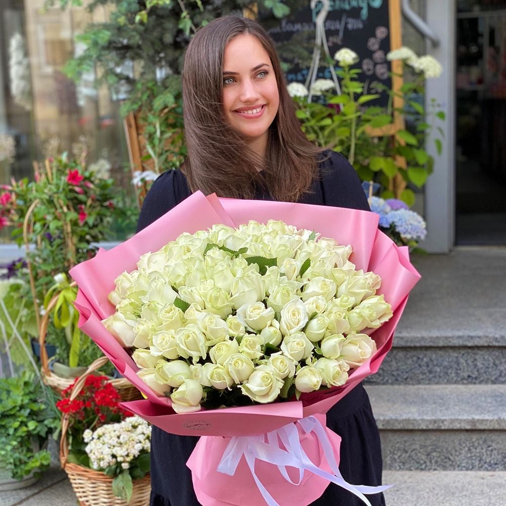 101 белая роза 1136 €