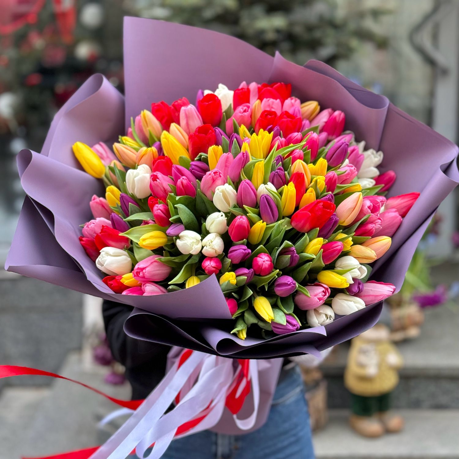 151 разноцветный тюльпан  Корфу