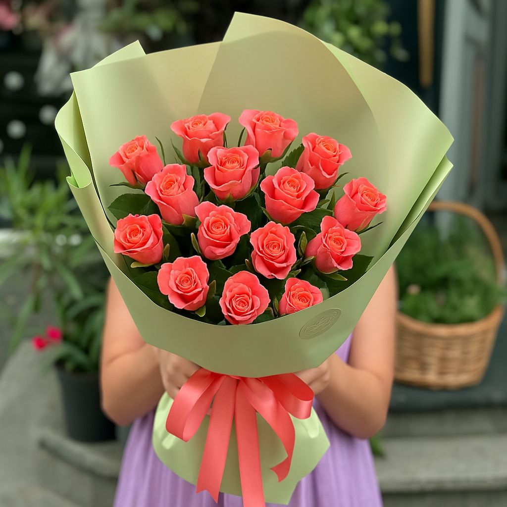 15 coral roses 136 €
