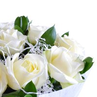 Букет 15 белых роз Белоснежка
