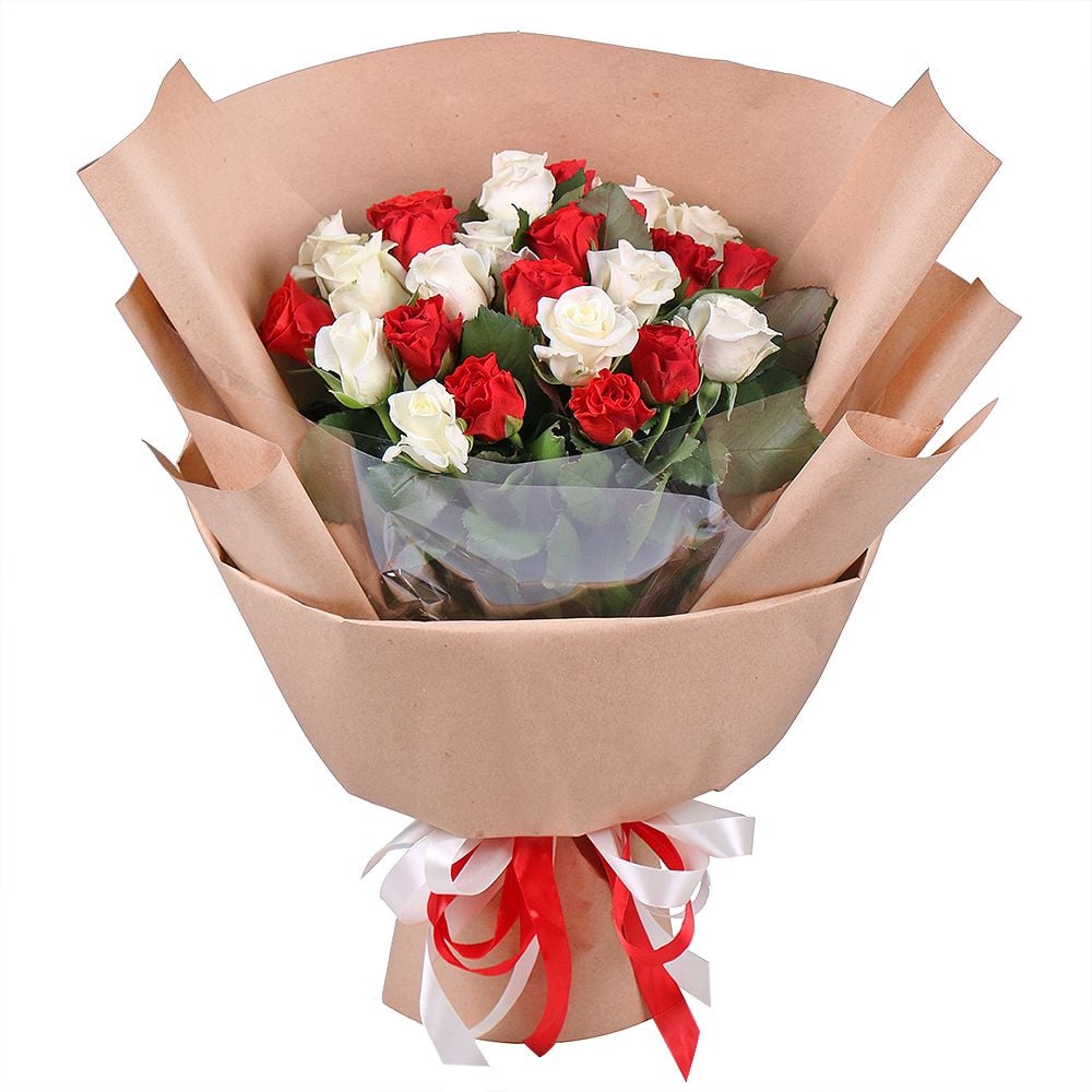 25 красных и белых роз Секешфехервар