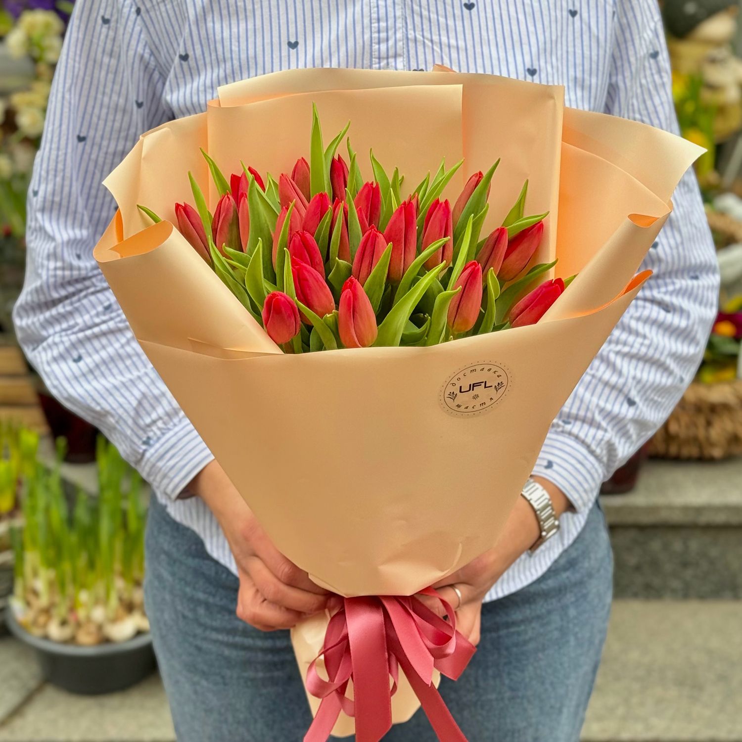 25 red tulips