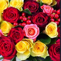 Букет 100 разноцветных роз