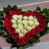 Букет Серце з трояндами
