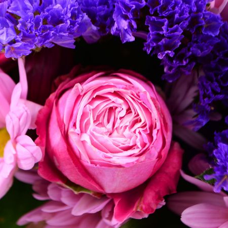  Bouquet Purple basket
													