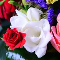 Подарочная корзина цветов Крым