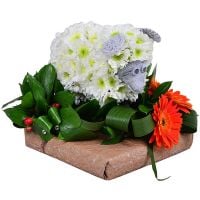 Bouquet of flowers Sheep Faggeto Lario
														