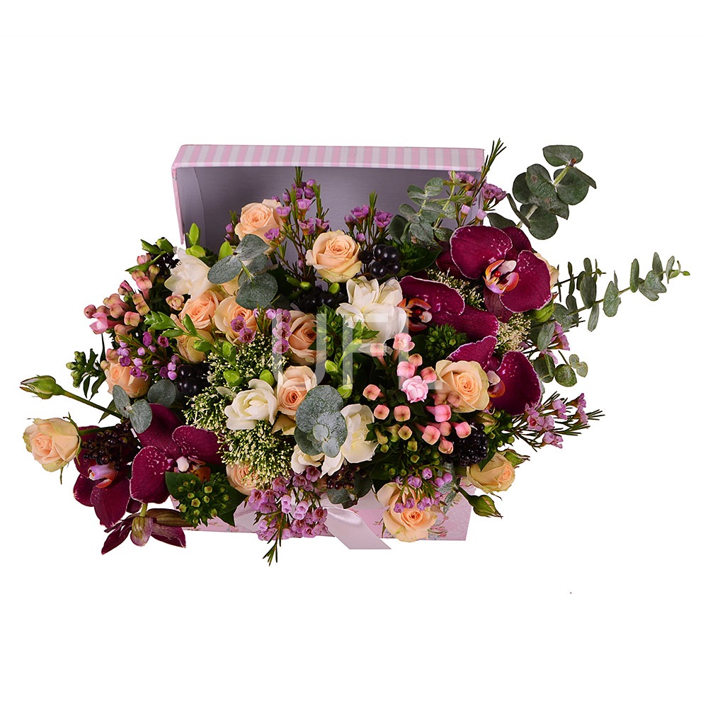 Букет цветов Марсала
													