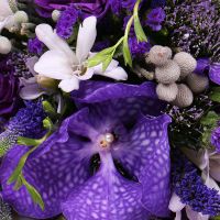 Букет цветов Виолетта
														