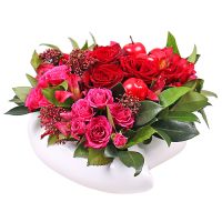  Bouquet Heart romance Dubai
														