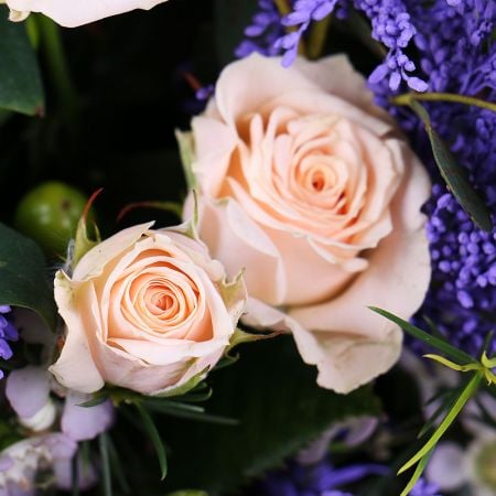  Bouquet Bright lilac
														