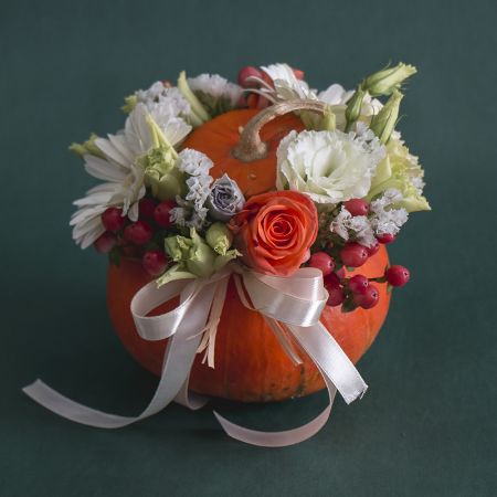 Pumpkin with flowers