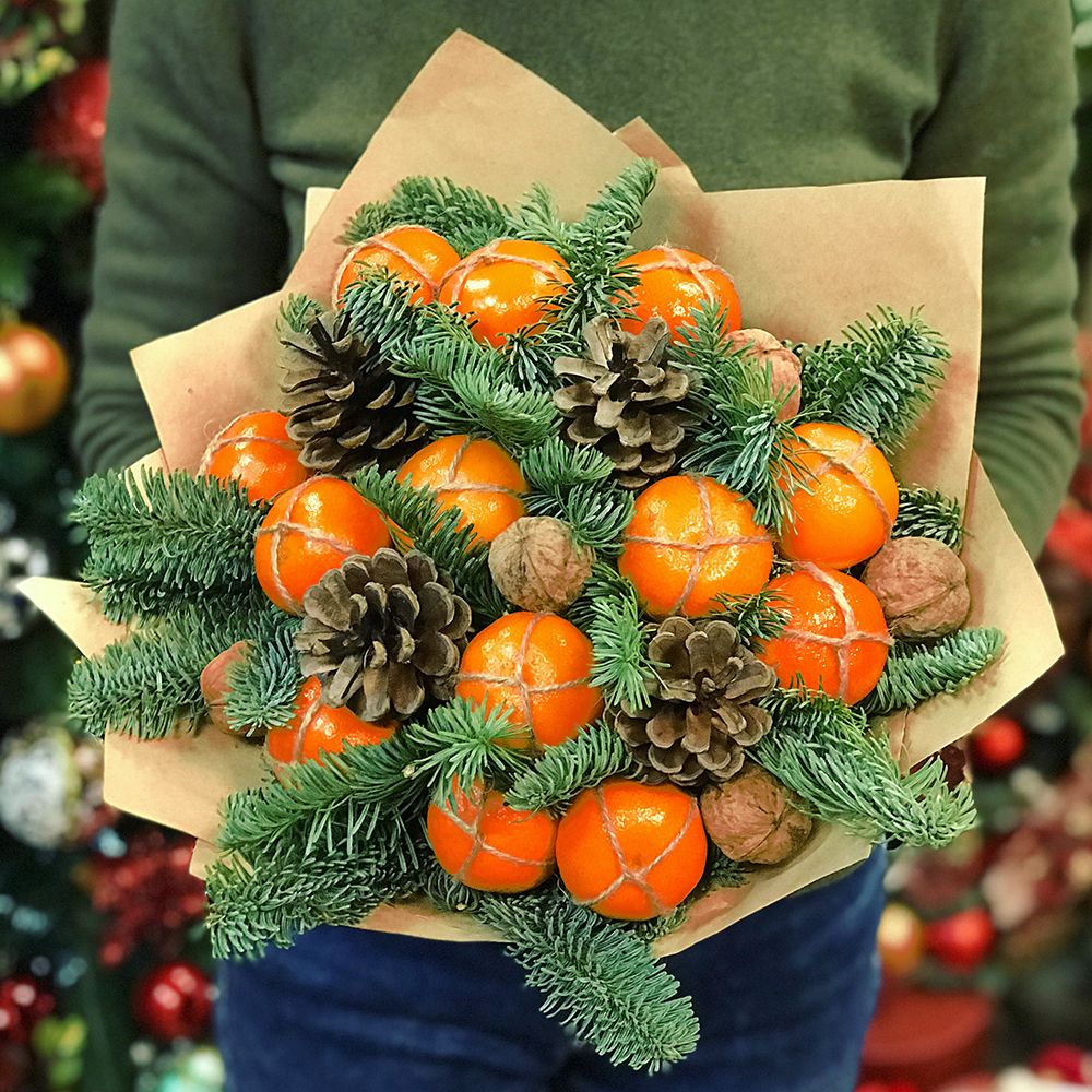  Bouquet Arrangement Tangerine
													