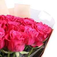 15 hot pink roses Jaffa