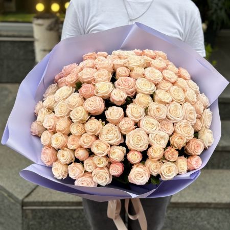 Promo! 101 creamy roses Weybridge