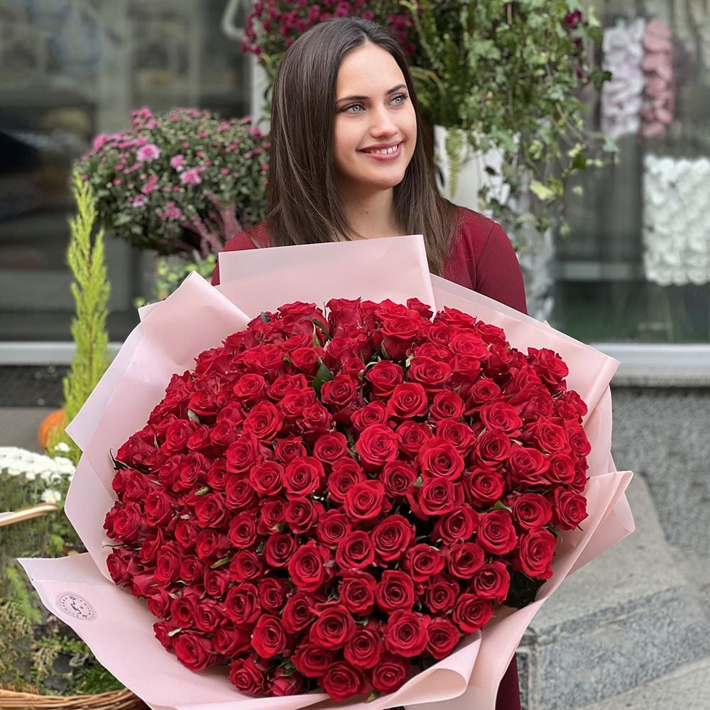 151 красная роза Никополь (Украина)