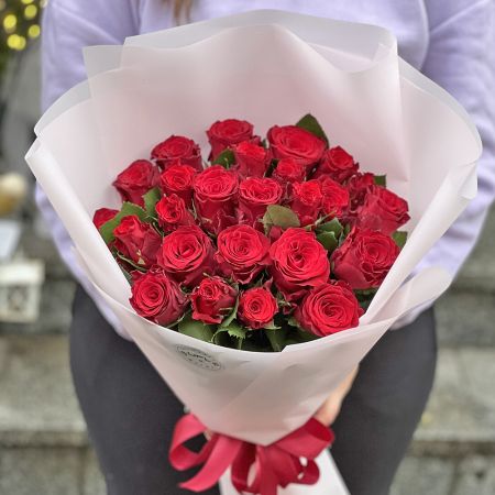 Акция! 25 красных роз 50 см Виктория (Австралия)