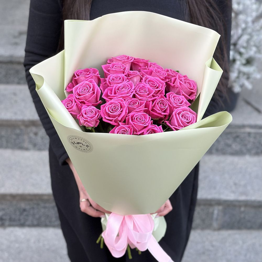 25 pink roses 25 pink roses