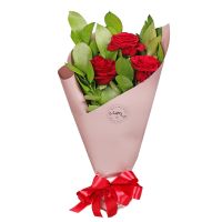 Promo 3 red roses Mariupol (delivery currently not available)