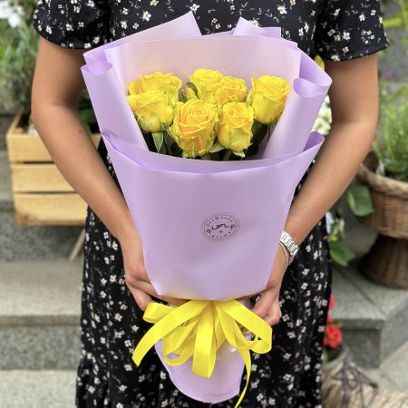 Квітень 7 жовтих троянд Ботнарешти