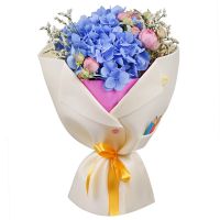 Bouquet for a former lady Astana
