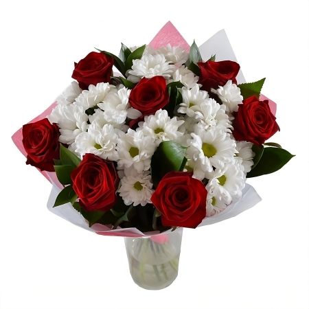 Букет из красных роз и хризантем Гвелф