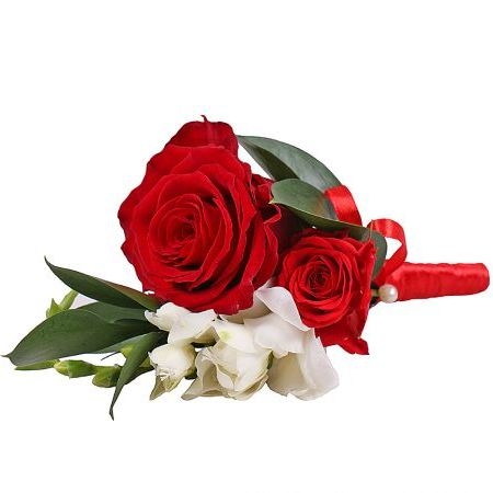 Бутоньерка с красной розой Кирьят-Шмона