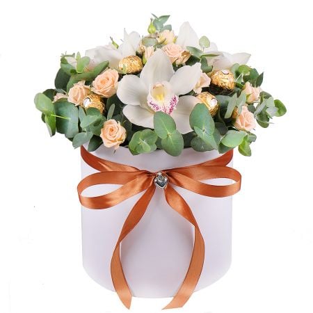 Коробка с розами и орхидеями Севеноакс