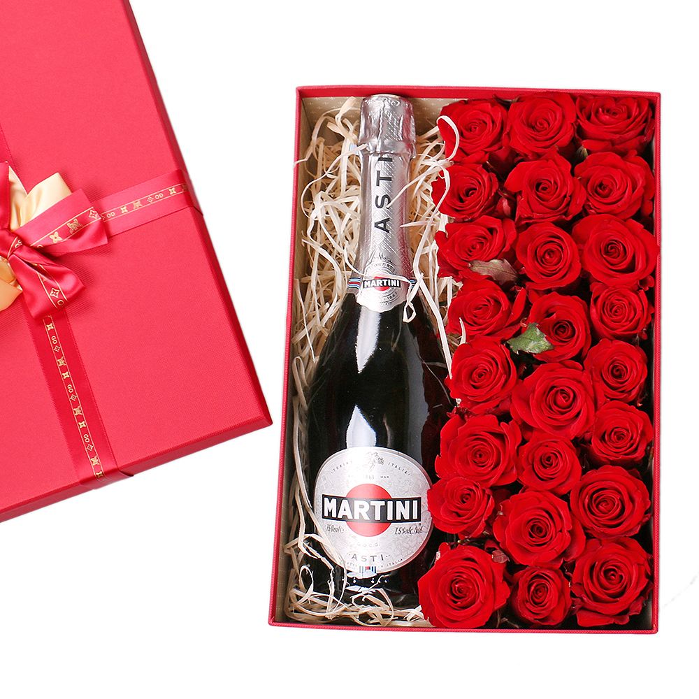 Roses in a box with champagne