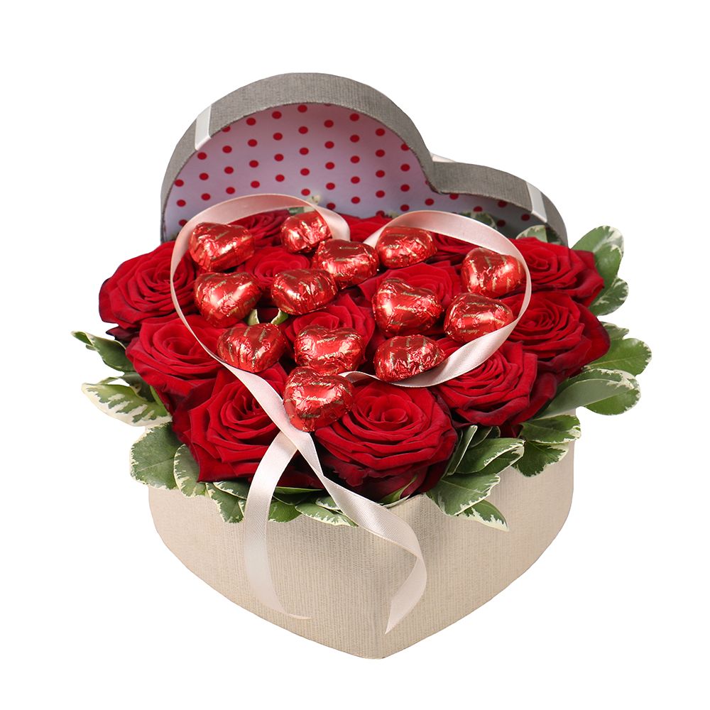 Heart of roses with sweets Aosta