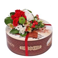 Cake with flower arrangement