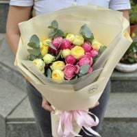 Желтые розы Алессандрия