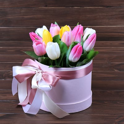15 тюльпанов в коробке Житомир