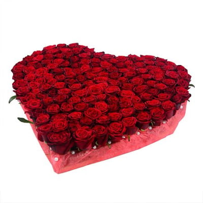 Сердце из роз (145 роз) Великодолинское