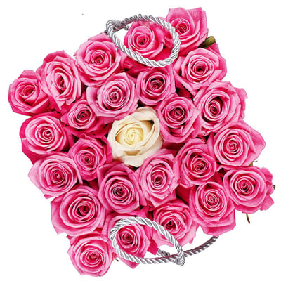 Розовые розы в коробке Хэйворд