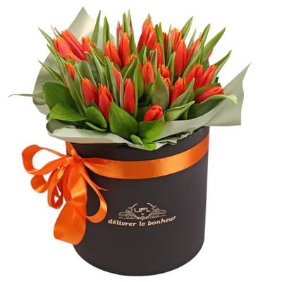 Коробка с тюльпанами Сумы