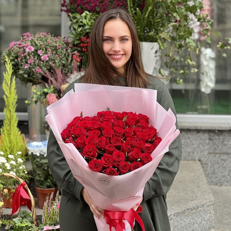 51 червона троянда  2629 грн