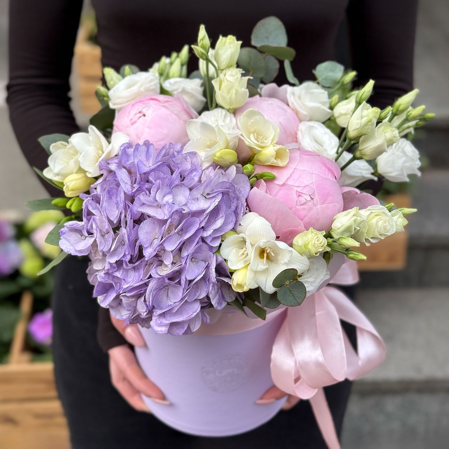 Bouquet in box Hydrangea and peonies, Concord