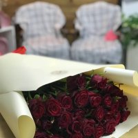 15 белых роз Белоснежка