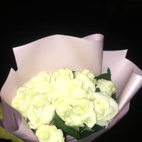 White roses by the piece