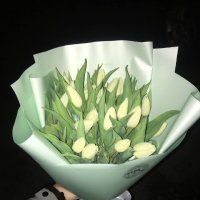 Самой нежной 19 белых тюльпанов