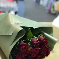Розы з гипсофилой