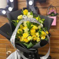 Funeral bouquet in gold color - Sinajana