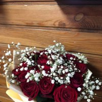 Троянди з гіпсофілою - Ларнака