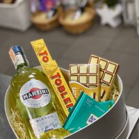 15 белых роз Белоснежка