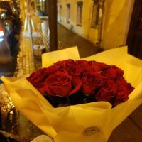 Promo! 51 red roses