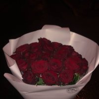 25 красных роз