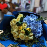 Blue and yellow bouquet